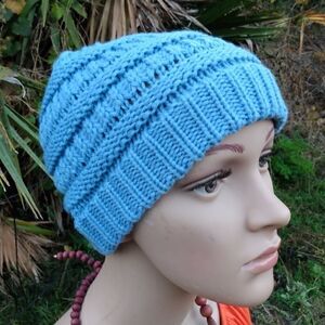 NWT LOU LOU Blue Knitted Winter Beanie Hat by CC Exclusives Size SMALL